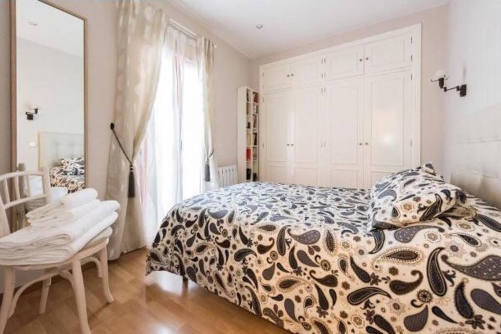 Luminoso Apartamento En Lavapies-Tirso De Molina Madrid Exteriér fotografie